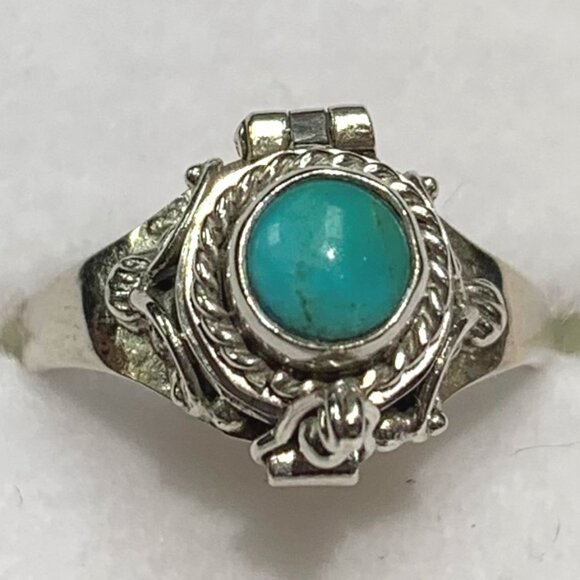 Sterling Silver Ash Holder Ring With A Turquoise Sz 6.25  NEW - Picture 1 of 2